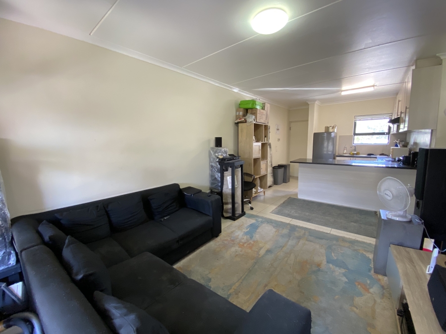 To Let 2 Bedroom Property for Rent in Parklands East Western Cape